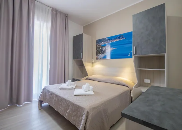 Hotell La Bussola 3*
