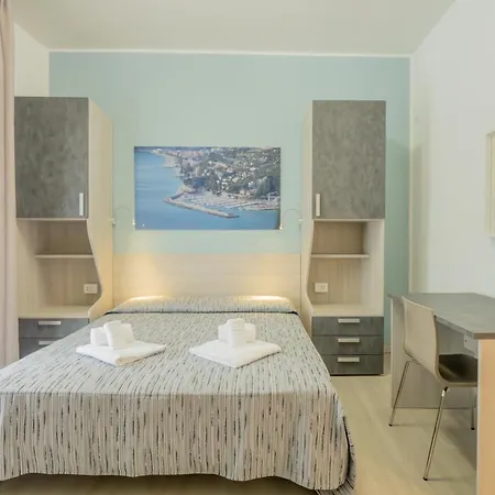 La Bussola Hotel 3*