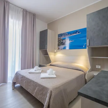 Hotel La Bussola 3*
