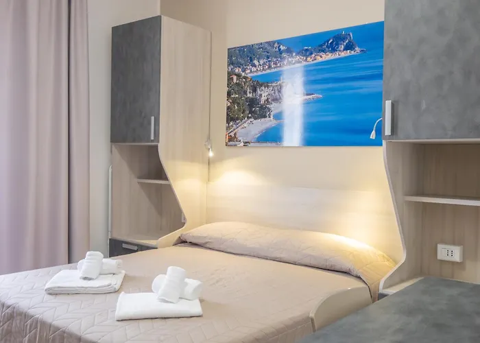 Szálloda La Bussola Finale Ligure